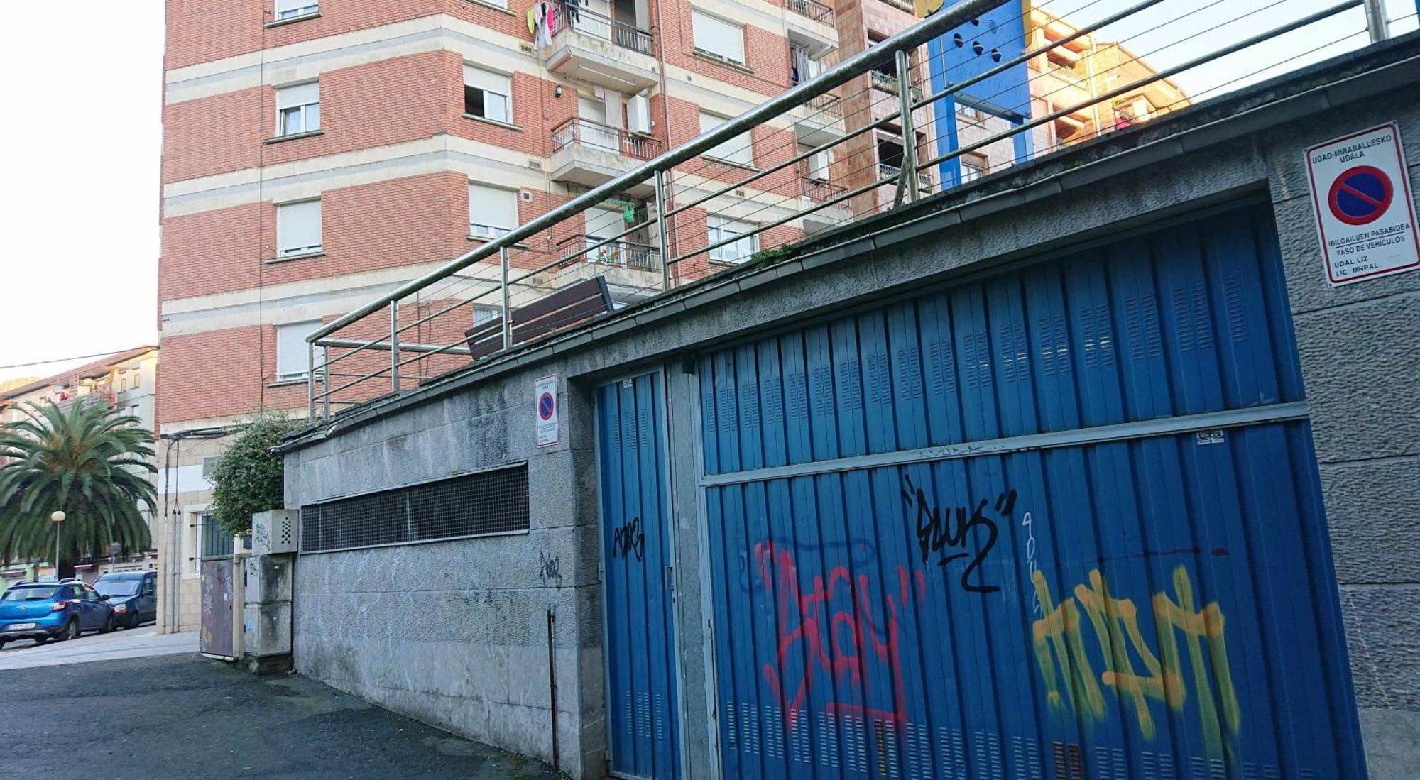 Apartament Piso Rio Nervion 15 Minutos Bilbao Ugao-Miraballes Zewnętrze zdjęcie