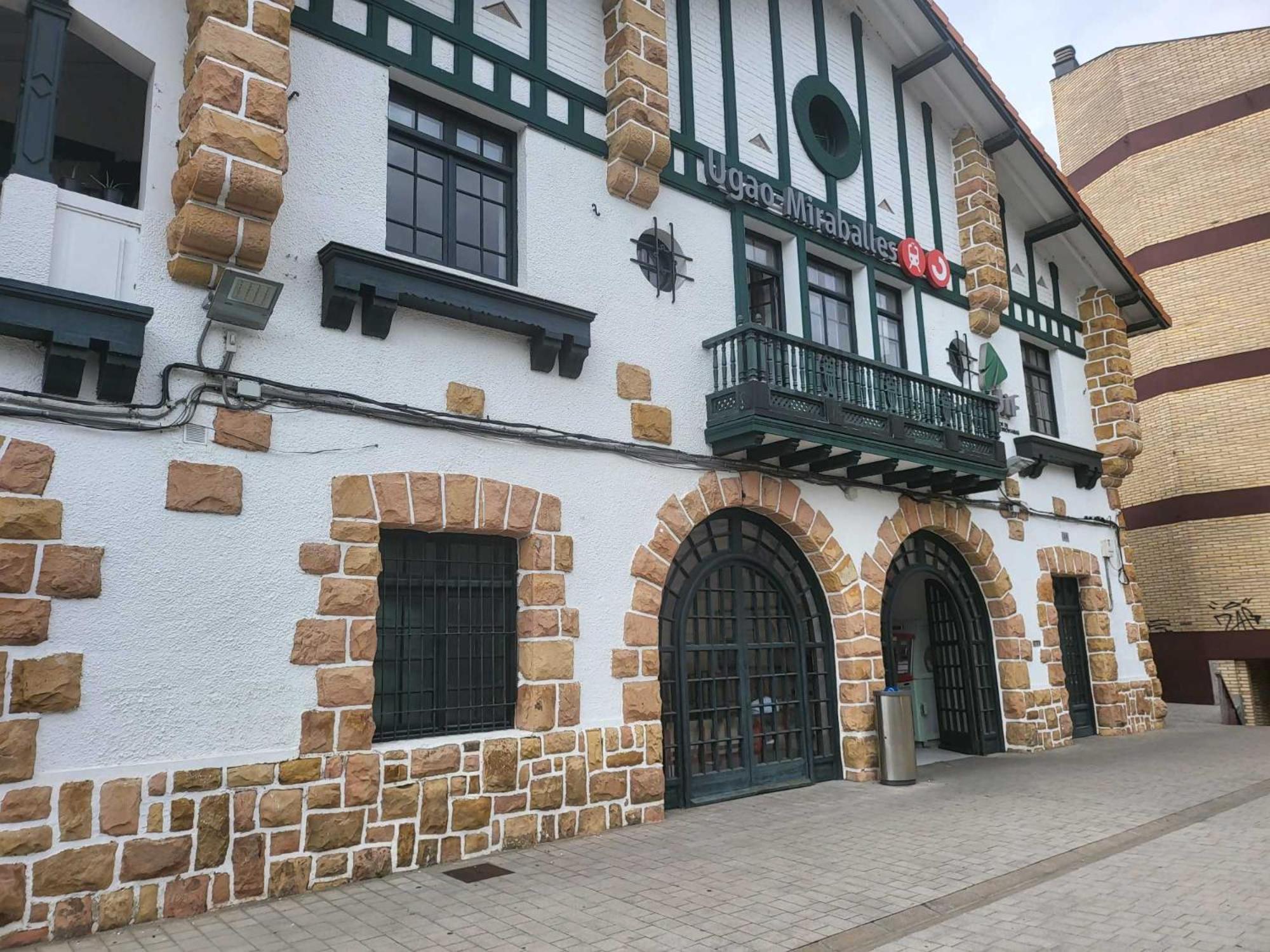 Apartament Piso Rio Nervion 15 Minutos Bilbao Ugao-Miraballes Zewnętrze zdjęcie